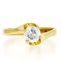 Zlatý dámsky prsteň K14.046.A1