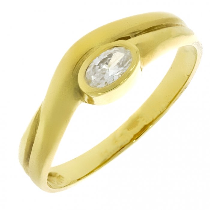 Zlatý dámsky prsteň K16.005.A1