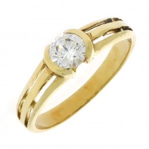 Zlatý dámsky prsteň K99.045.A1