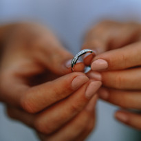 Zlatý dámsky prsteň WEDDING K02.054.W2